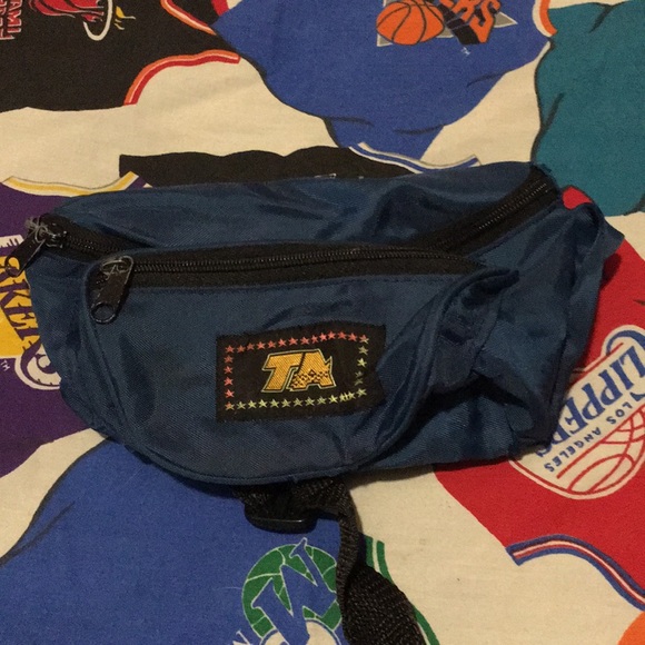 Vintage Other - Vintage TA Fanny pack